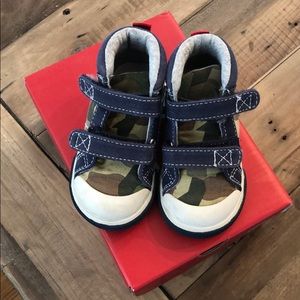 See Kai Run camo shoes